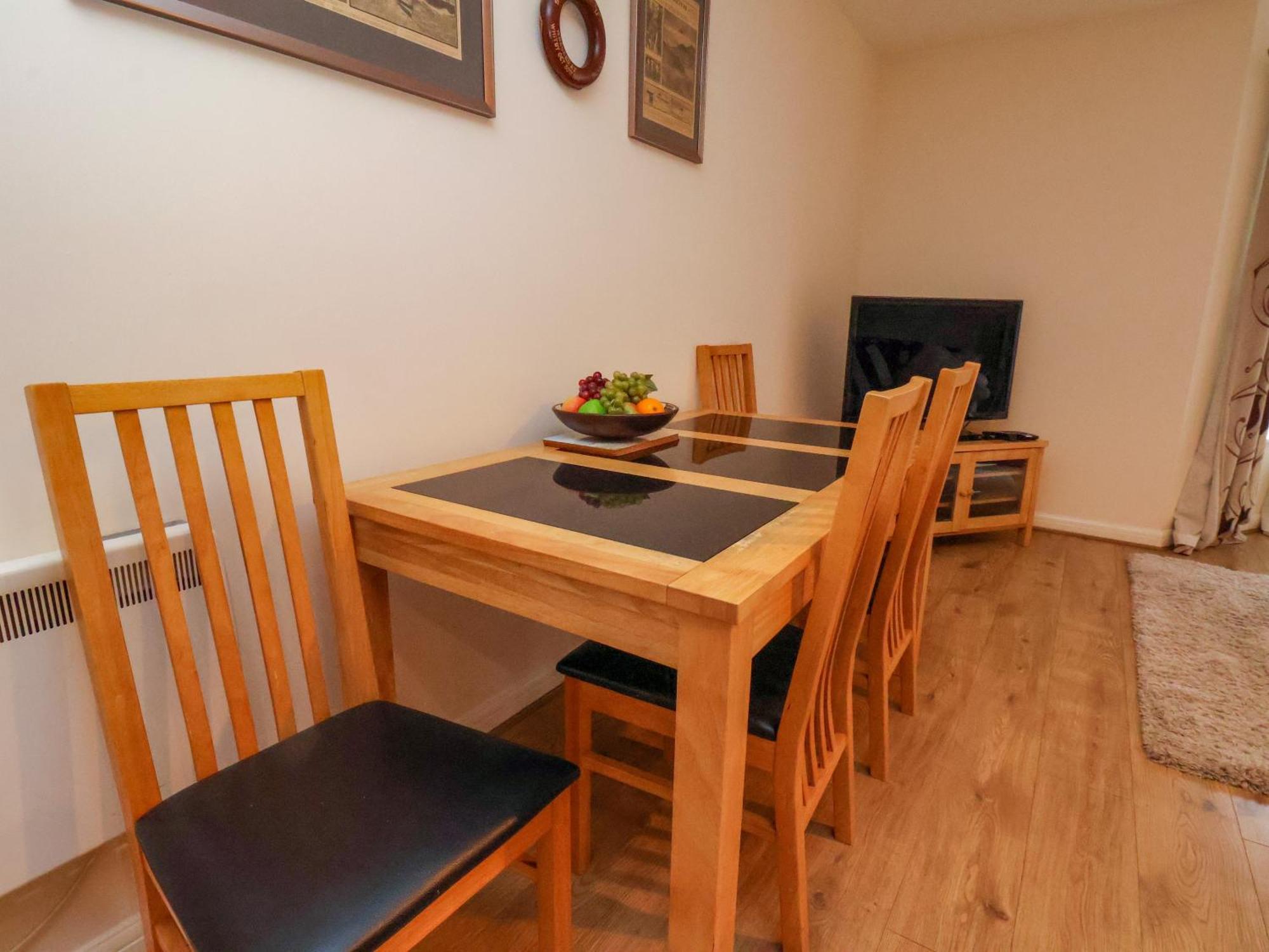 Apartamento Cadliam Whitby Exterior foto